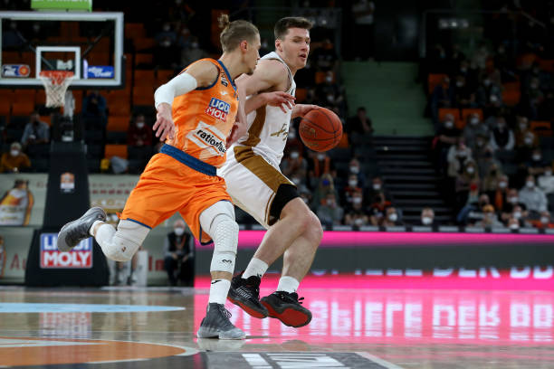 员在关键时 员在关键时